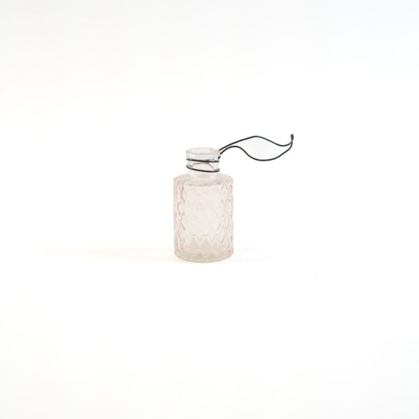 Skleněná vázička růžová vhodná k zavěšení