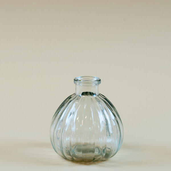 Skleněná vázička vroubkovaná 9,3 cm