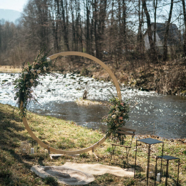 Slavobrána dřevěný KRUH - světlý