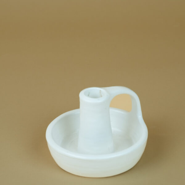 Keramický svícen bílý s uchem - 8 cm